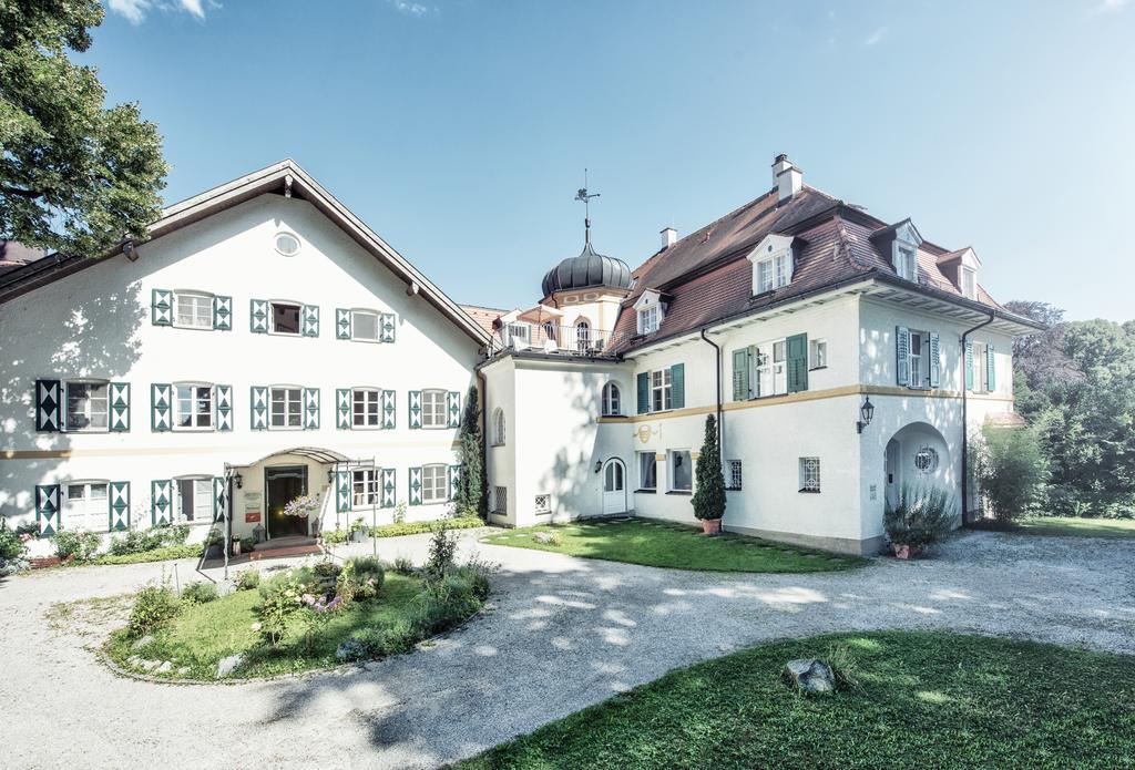 Biohotel Schlossgut Oberambach Exterior photo