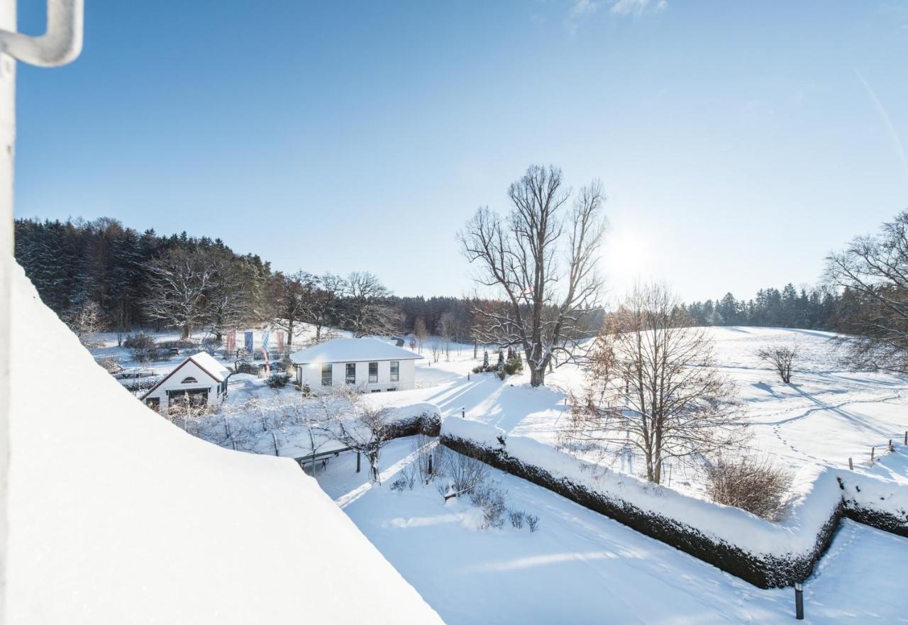 Biohotel Schlossgut Oberambach Exterior photo